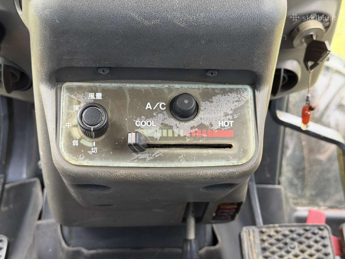 Traktorius Yanmar Af-250 su kabina (25 Ag) - nuotraukos Nr. 13