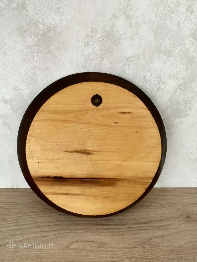 Retro raižyta medinė lėkštė, kabinama ant sienos - nuotraukos Nr. 4