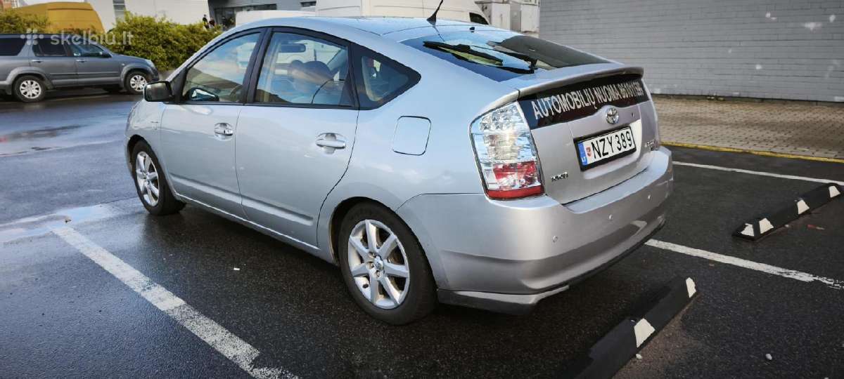 Toyota Prius 2 Nuoma 110 eur Ta 2026-08 - nuotraukos Nr. 4