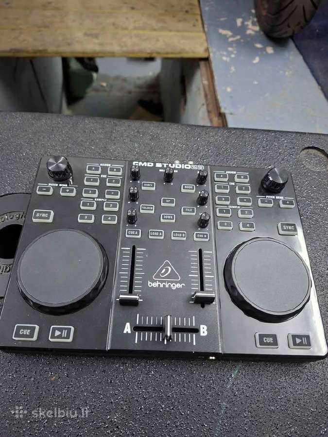 Behringer Cmd Studio 2a Dj - nuotraukos Nr. 4