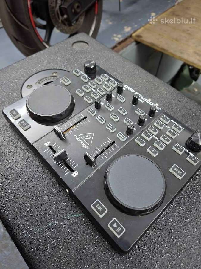 Behringer Cmd Studio 2a Dj - nuotraukos Nr. 5