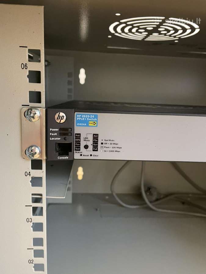Komutacinė spinta ir poe switch - nuotraukos Nr. 4