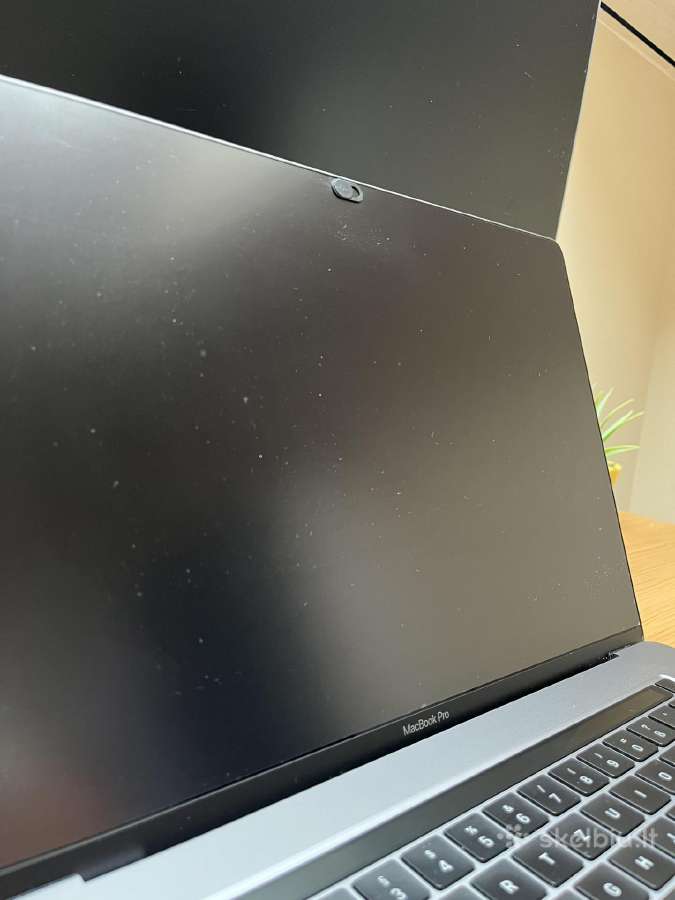 MacBook Pro 2019 16in 512gb Retina (mazai ciklu) - nuotraukos Nr. 4