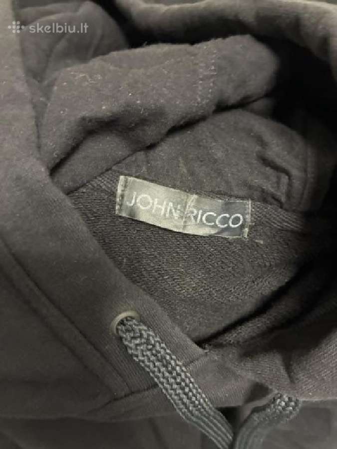 Originalus juodas John Ricco džemperis su gobtuvu - nuotraukos Nr. 4
