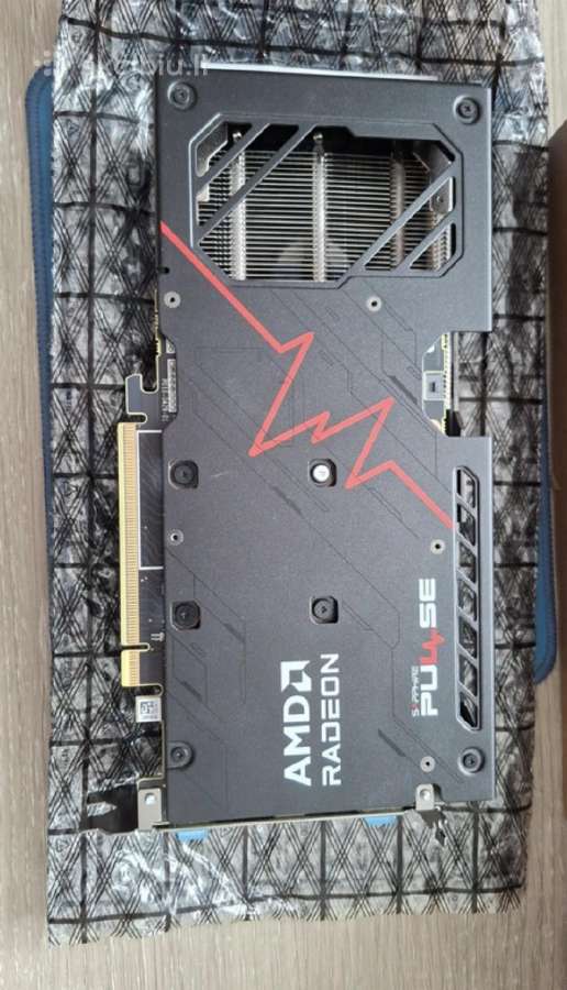 Rx 9060xt 16gb Sapphire Pulse - nuotraukos Nr. 3