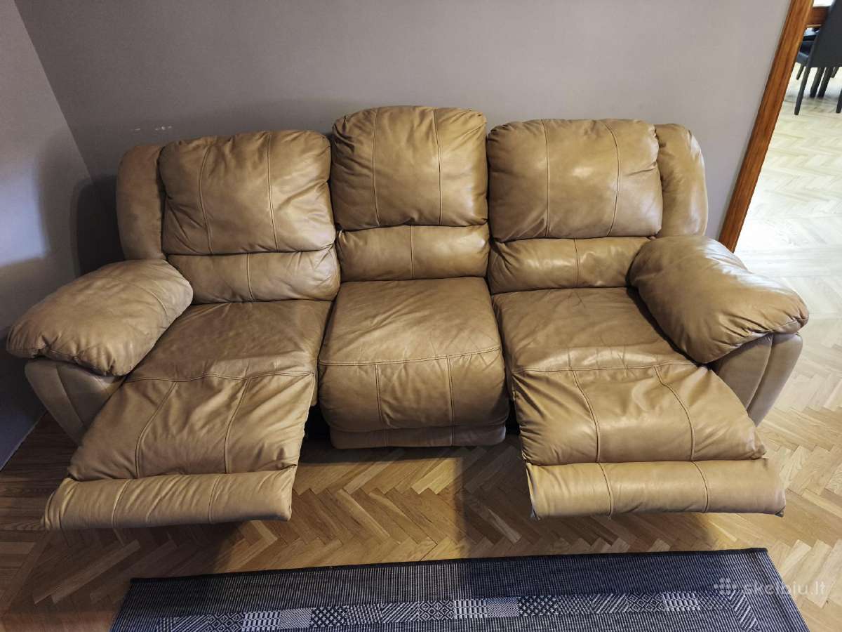 Patogi odinė trivietė sofa su reglaineriais - nuotraukos Nr. 3