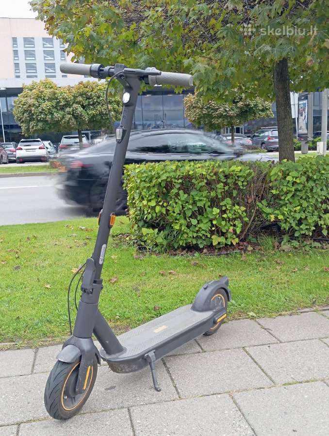 Su dokumentais Ninebot max G30 38km/h važiuoja - nuotraukos Nr. 4