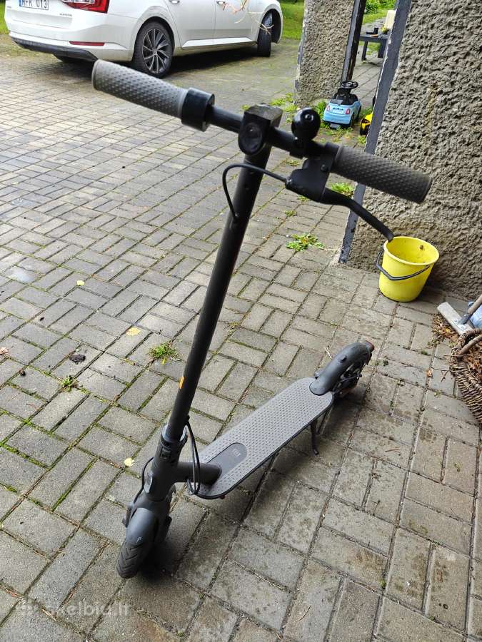 Xiaomi Mi Electric Scooter - nuotraukos Nr. 2