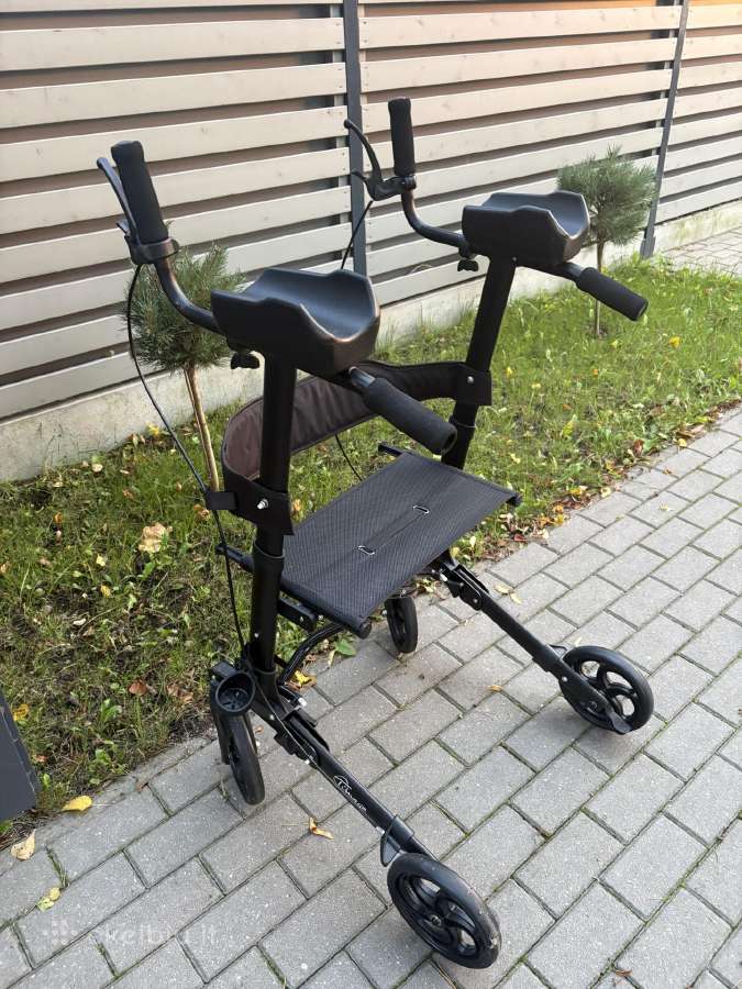 Lauko vaikštynė su dilbių atramomis - nuotraukos Nr. 2