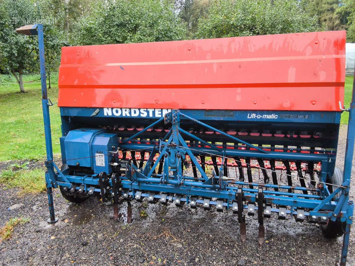 Parduodu Sėjamąją Nordesten ir grūdų valomąją - nuotraukos Nr. 10