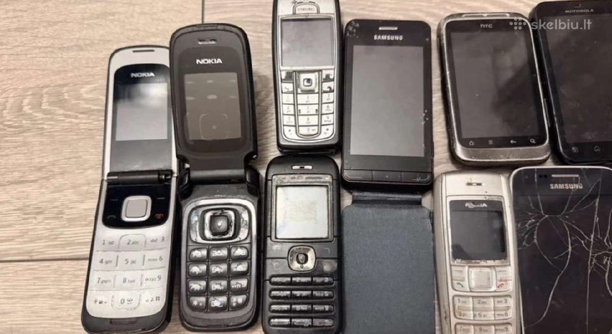 12 senų mobiliųjų telefonų – Nokia, Samsung, HTC - nuotraukos Nr. 2