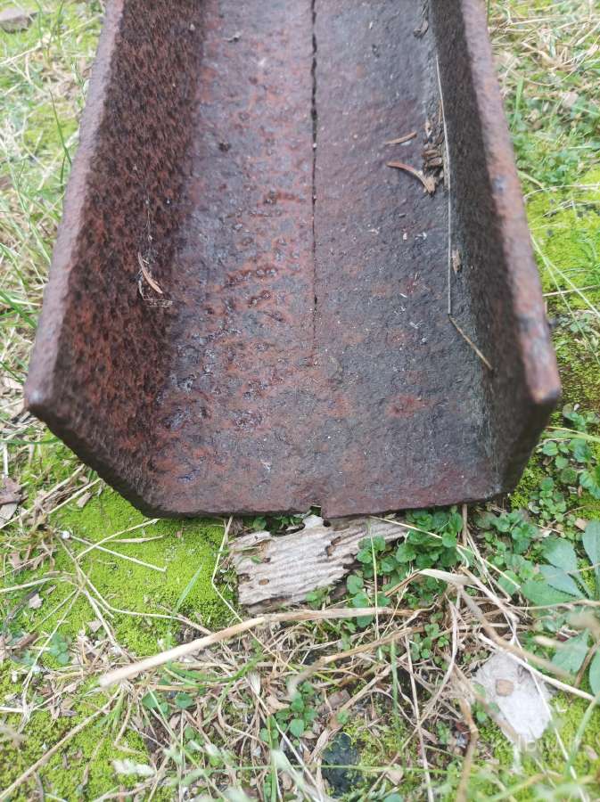 Metalinė U sija. 1kg.-1€. - nuotraukos Nr. 2