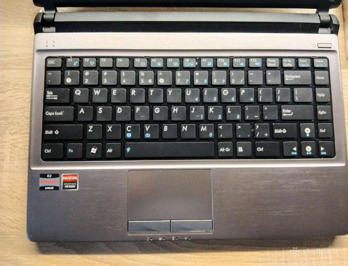 Asus U82u notebook 14" - nuotraukos Nr. 4