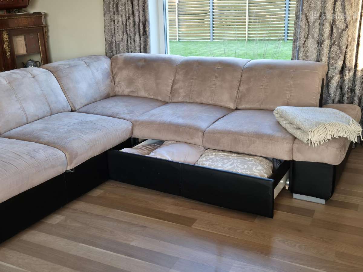 Kampinė sofa,su miegama dalimi,patalinės dėže - nuotraukos Nr. 2