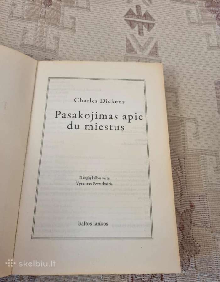 Pasakojimas apie du miestus - nuotraukos Nr. 2