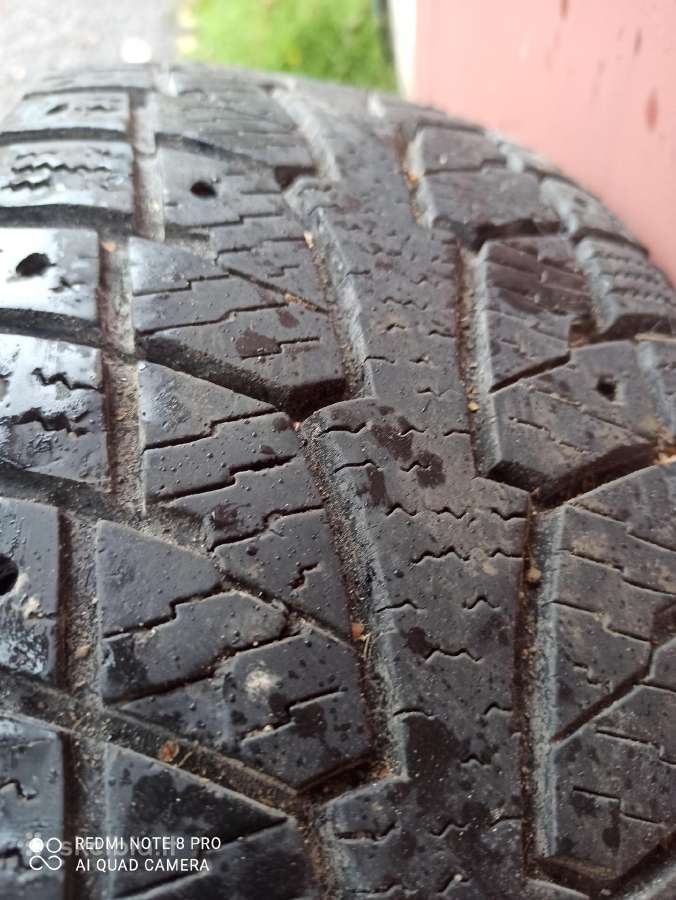 Padangos r15c 70 215 - nuotraukos Nr. 2