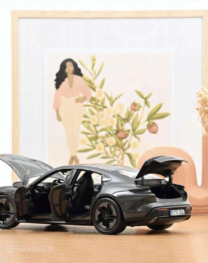 Porsche Taycan - nuotraukos Nr. 2