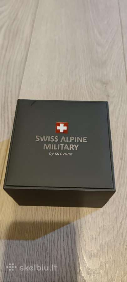 Laikrodis Swiss Alpine military - nuotraukos Nr. 4