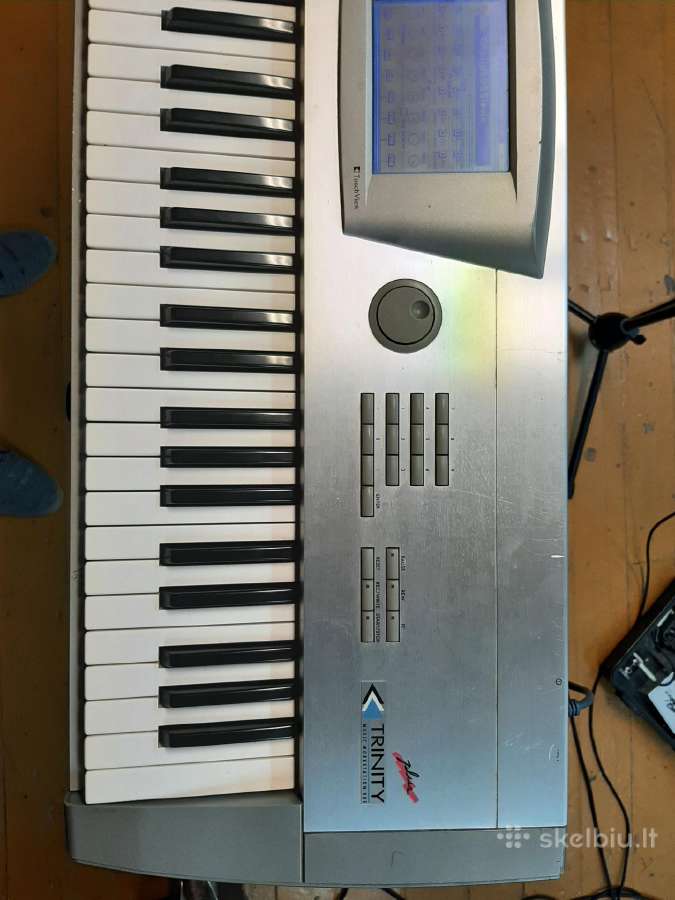 Korg Trinity - nuotraukos Nr. 2
