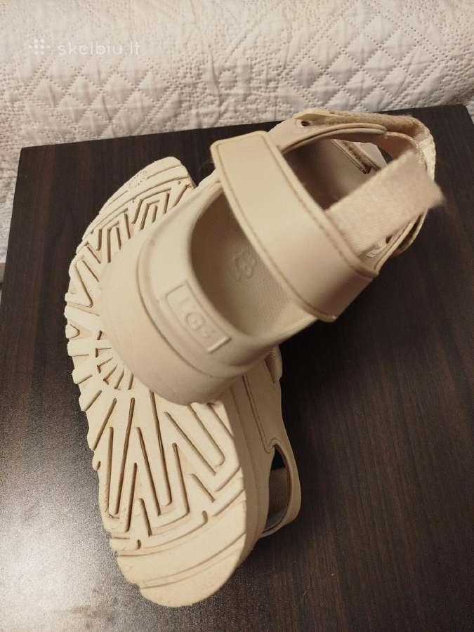 Basutes Ugg parduodu - nuotraukos Nr. 3