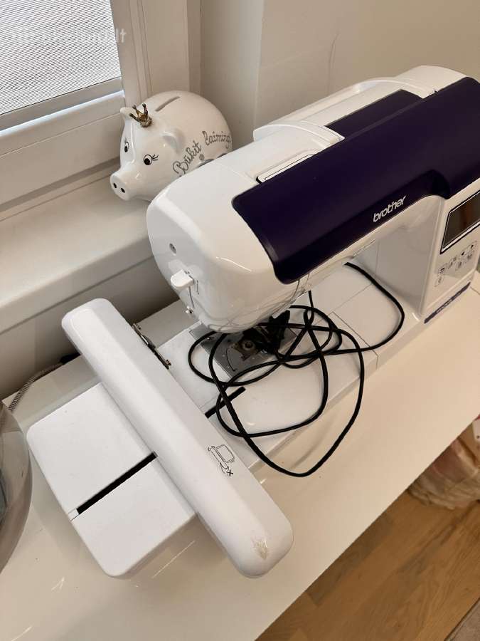 Brother pe800 f440e embroidery machine suvinėjimo - nuotraukos Nr. 3