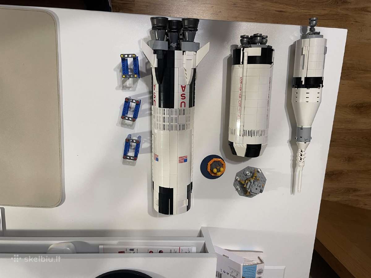 Lego Saturn V raketa - nuotraukos Nr. 2