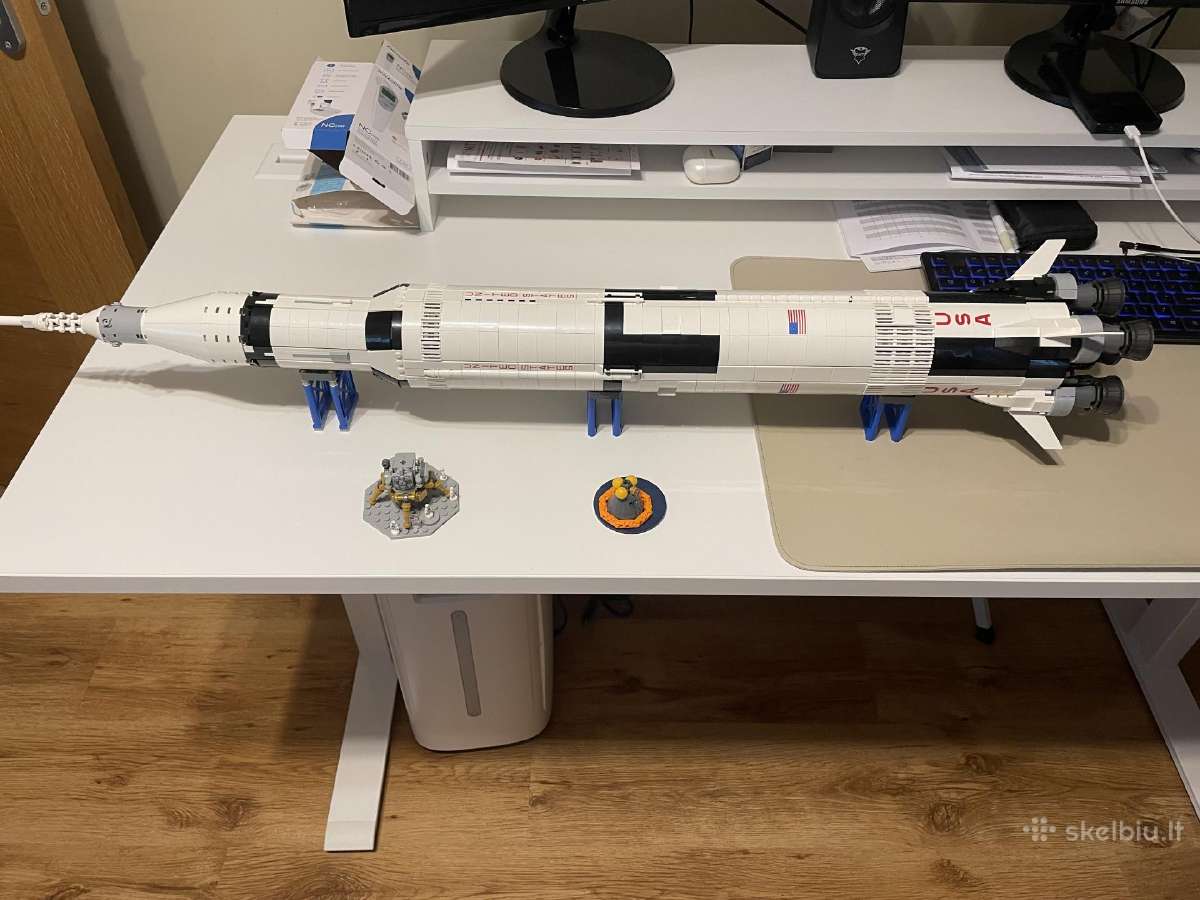 Lego Saturn V raketa - nuotraukos Nr. 3