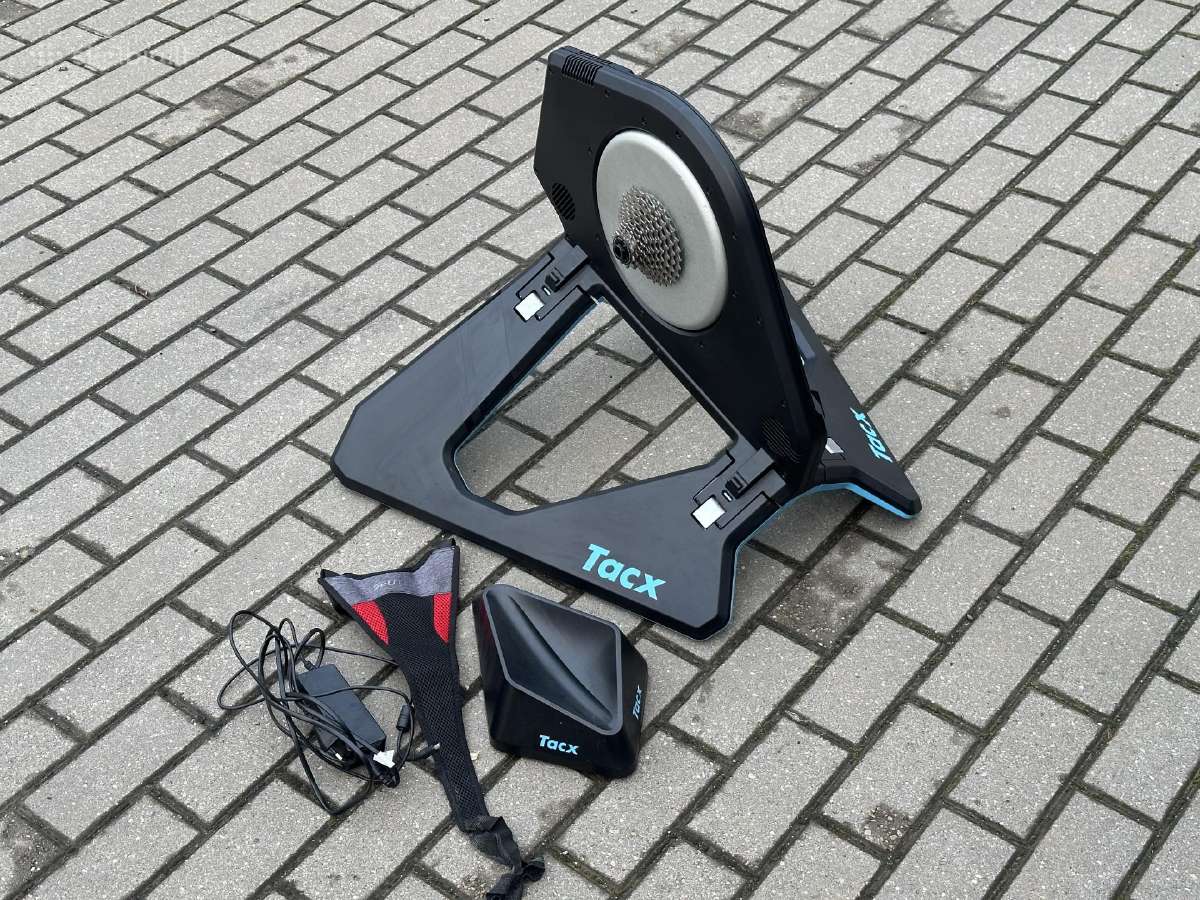 Garmin Tacx Neo 2t smart dviračio treniruoklis - nuotraukos Nr. 2