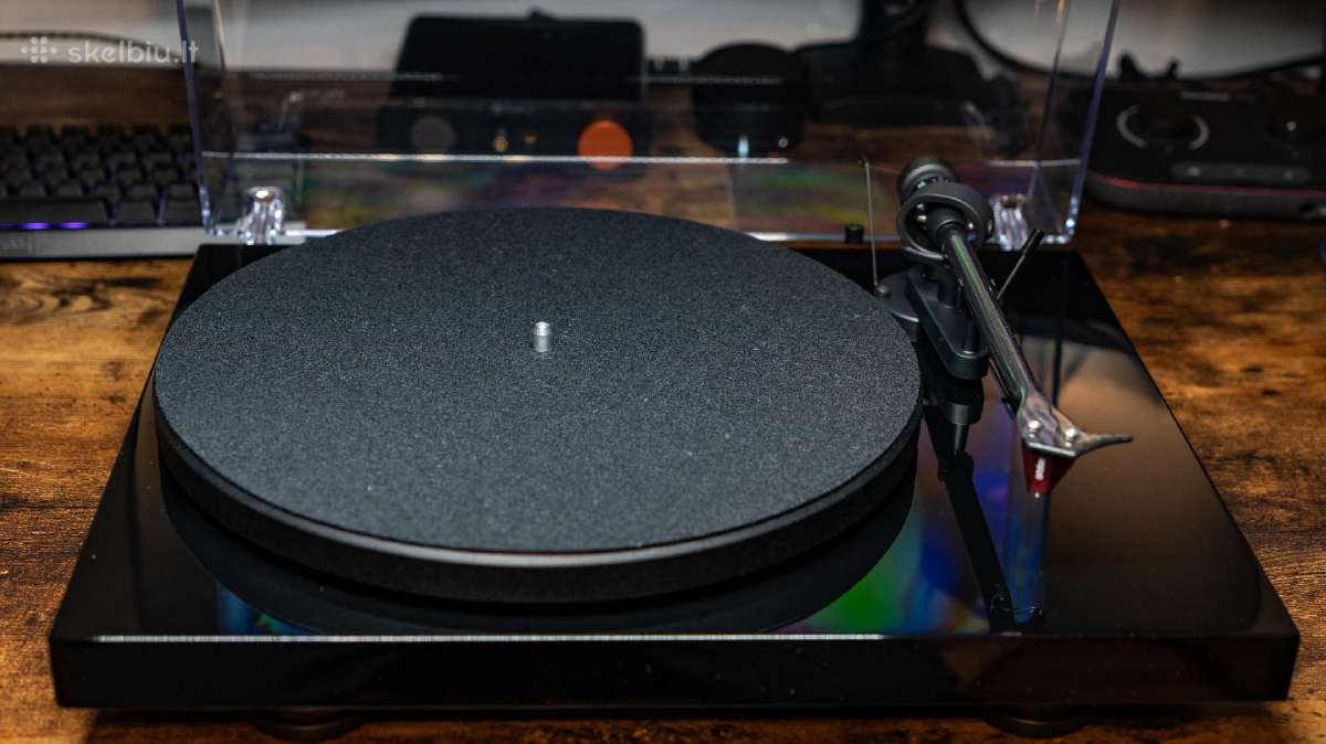 Pro-ject debut carbon EVO (Ortofon 2m red) - nuotraukos Nr. 2