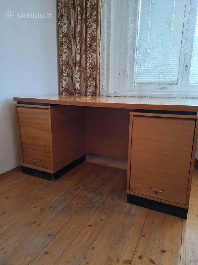 Rašomasis darbo stalas - nuotraukos Nr. 4