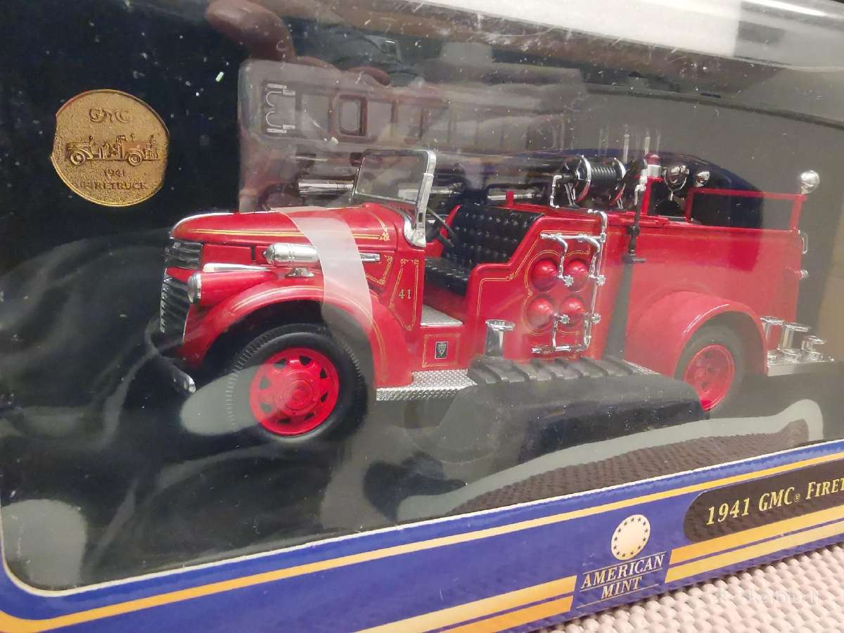 1:24 Įvairių automobilių modeliai - nuotraukos Nr. 38
