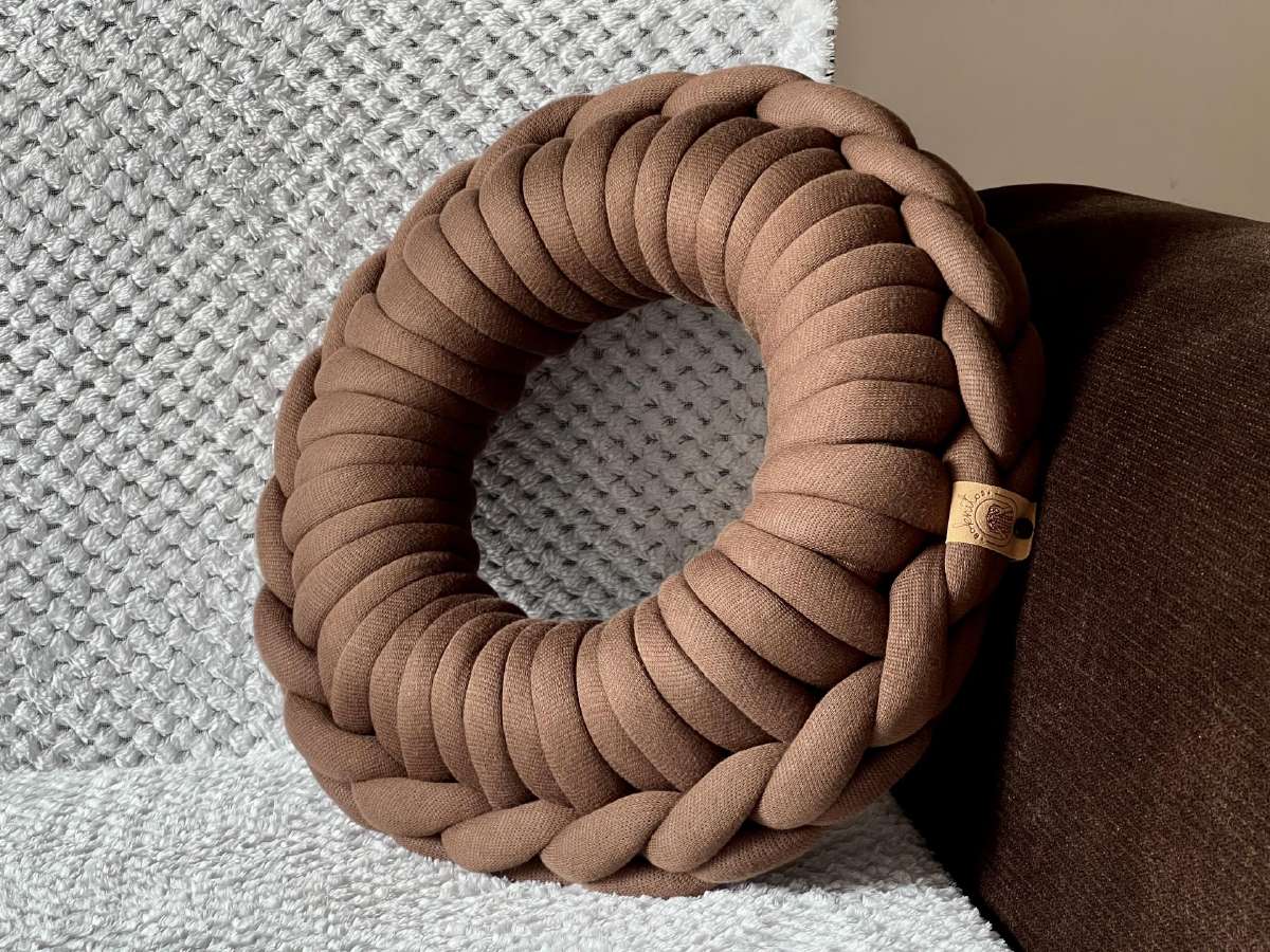 Rankų darbo pagalvė Spurga 40cm - nuotraukos Nr. 2