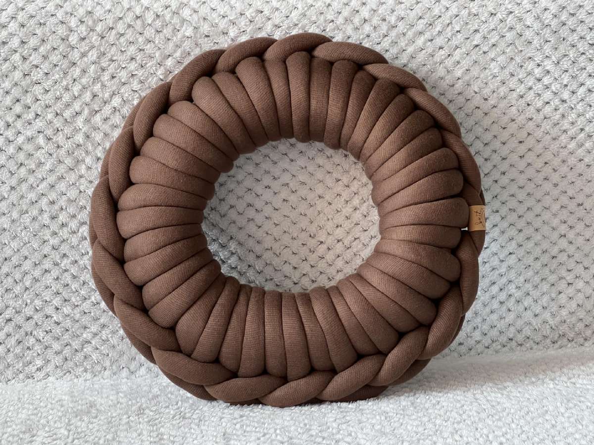 Rankų darbo pagalvė Spurga 40cm - nuotraukos Nr. 2