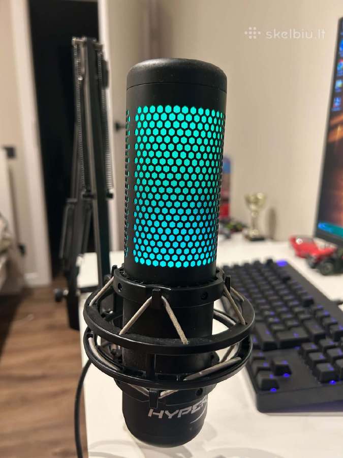 Hyperx Quadcast S su stovu - nuotraukos Nr. 2