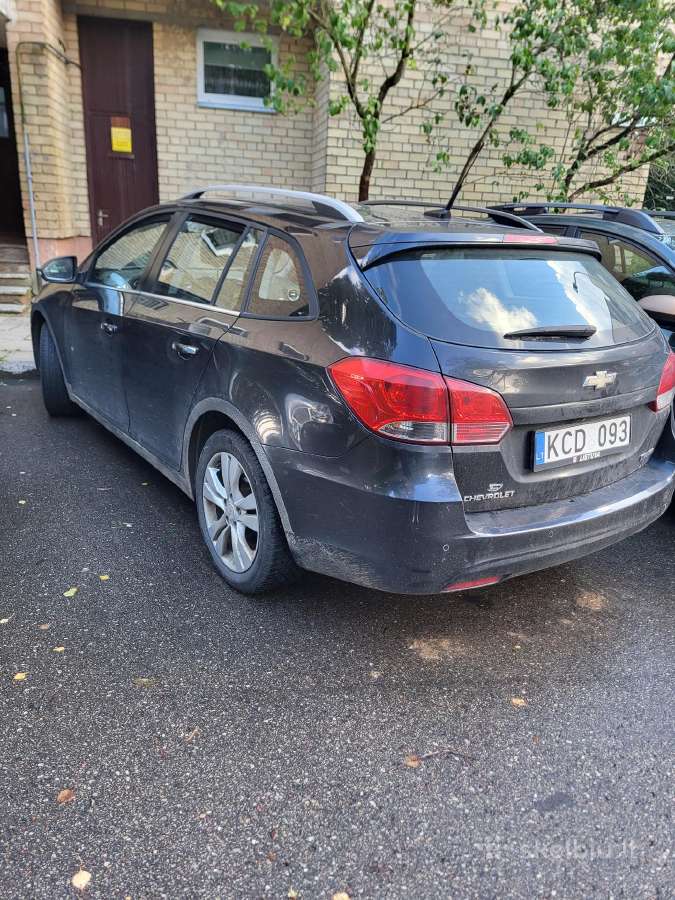 Parduodu iskirtines komlektacijos auto - nuotraukos Nr. 2