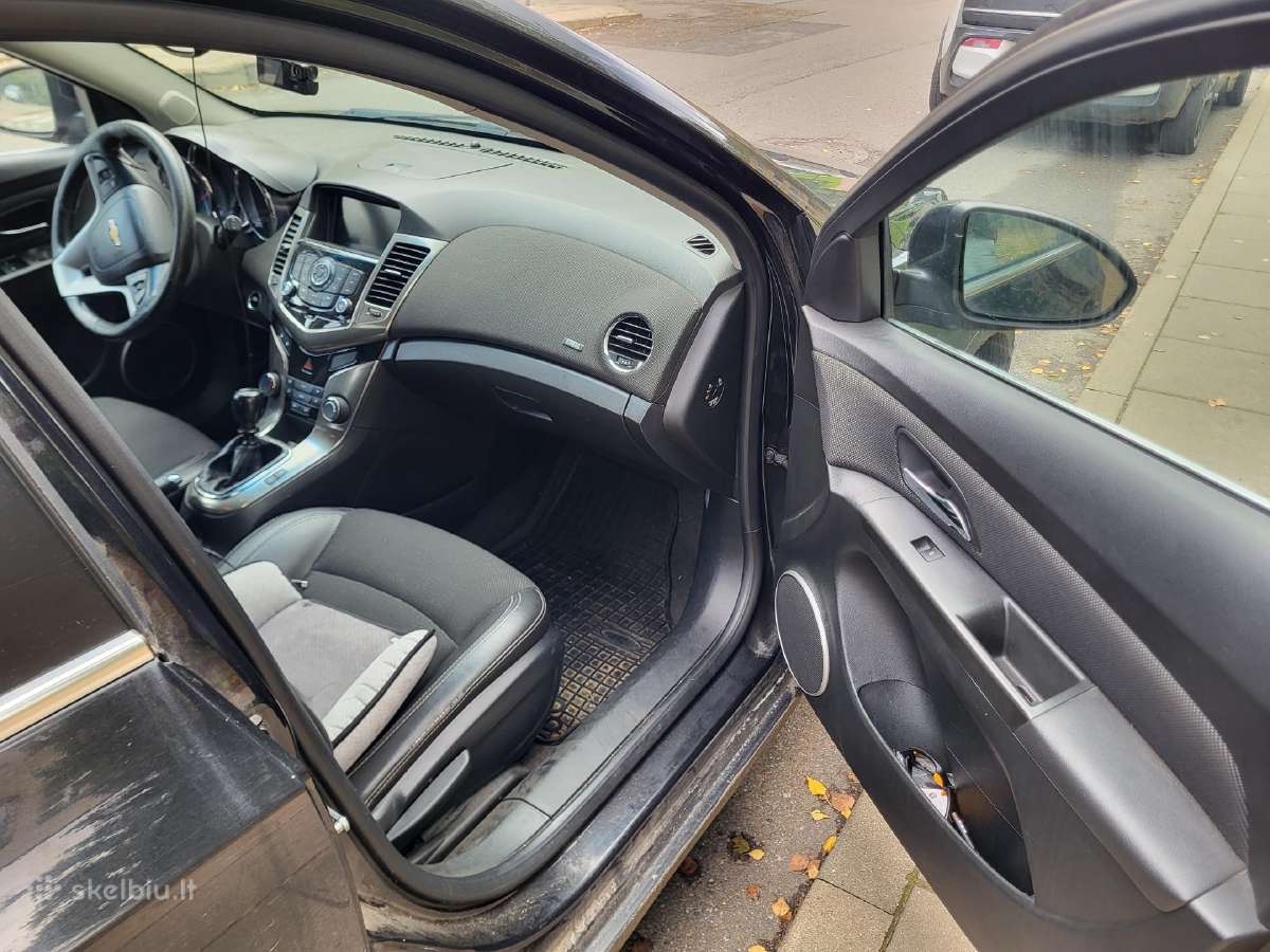 Parduodu iskirtines komlektacijos auto - nuotraukos Nr. 5