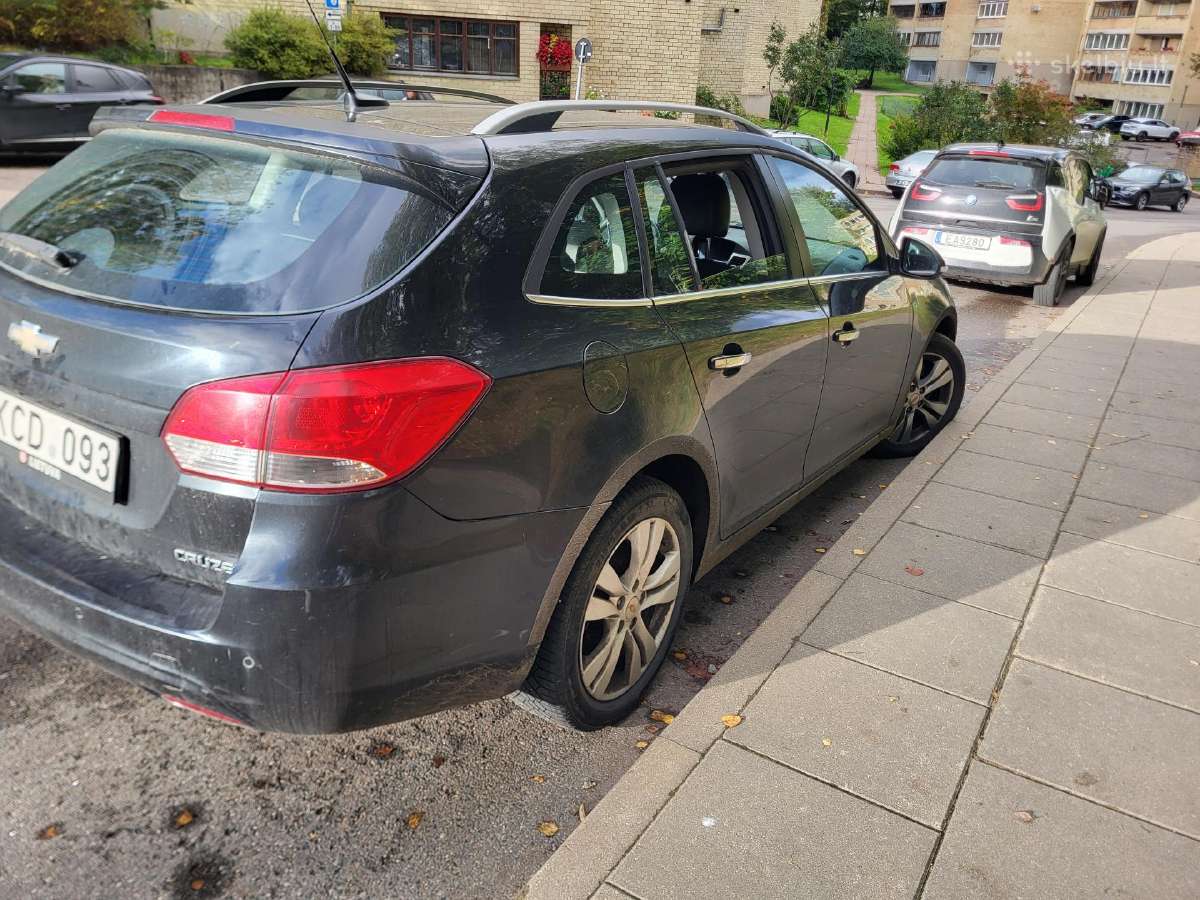 Parduodu iskirtines komlektacijos auto - nuotraukos Nr. 8