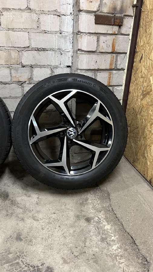 VW Bonneville Style R17 ratlankiai su padangomis - nuotraukos Nr. 4