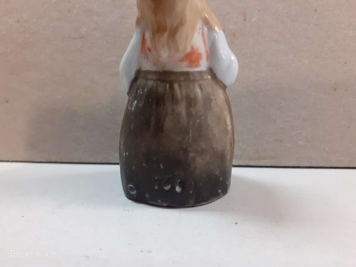 Porcelianinė maža statulėlė H-8cm - nuotraukos Nr. 9