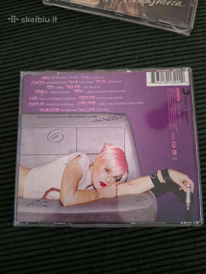 Pink Missundaztood - nuotraukos Nr. 2