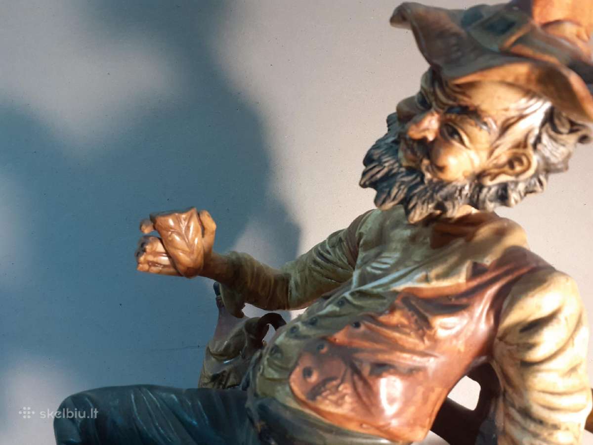 Didelė Italijos capodimonte klajūno statulėlė - nuotraukos Nr. 13