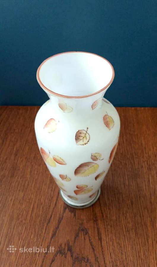 Balto stiklo vintažinė vaza, 27cm aukštis - nuotraukos Nr. 4