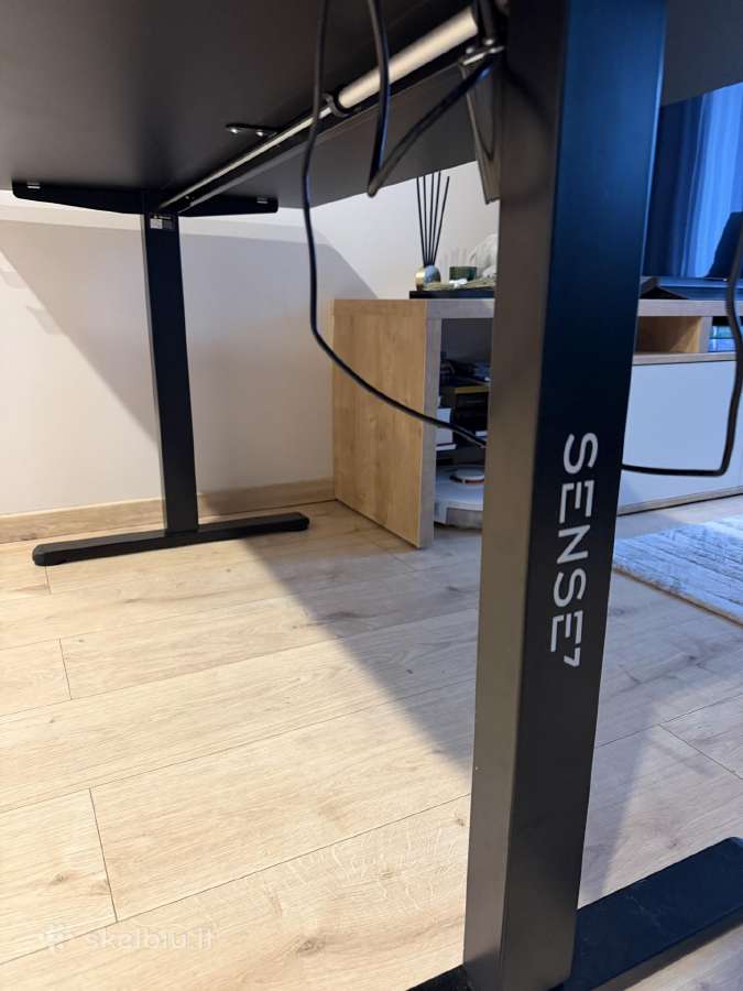 Sense7 Nojo Light reguliuojamas stalas - nuotraukos Nr. 3