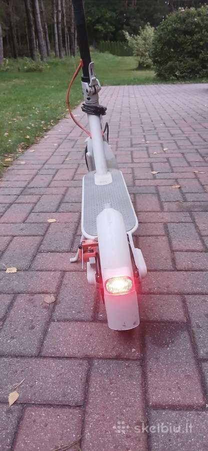 Xiaomi Mi Electric Scooter 3 - nuotraukos Nr. 2