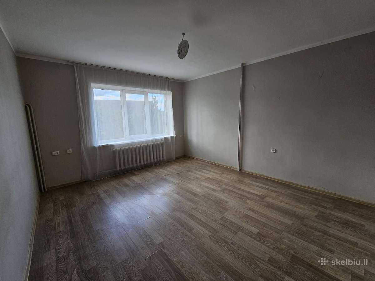 Namas Kelmės miesto centre - nuotraukos Nr. 8