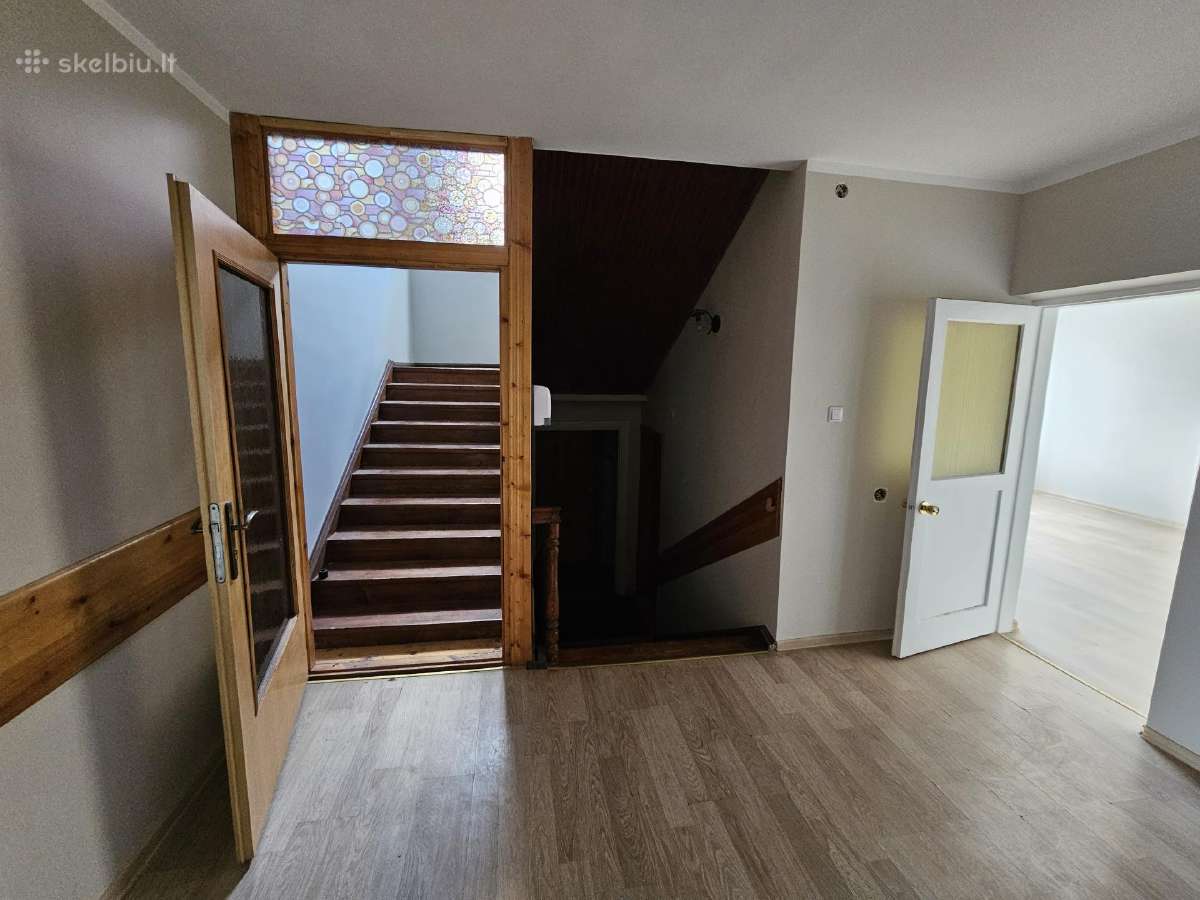 Namas Kelmės miesto centre - nuotraukos Nr. 15