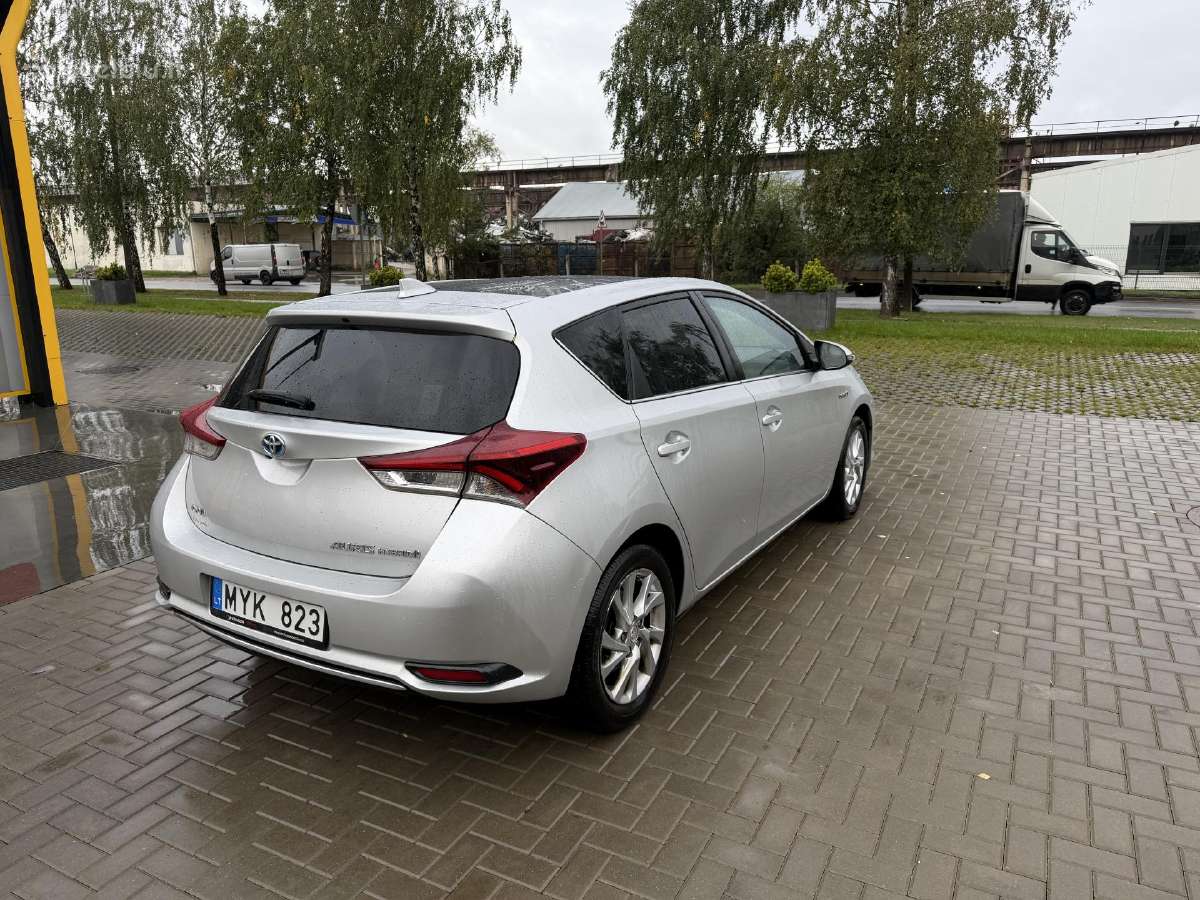 Toyota auris hybrid - nuotraukos Nr. 3
