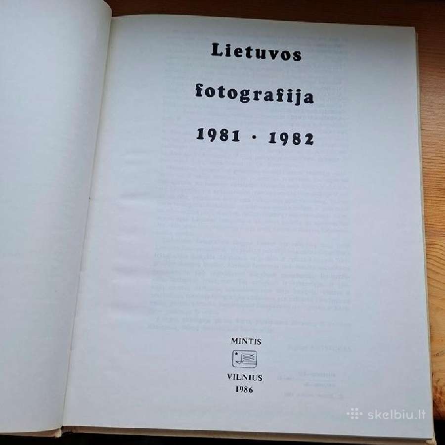 Knyga 1986m. Lietuvos fotografija (1981–1982) - nuotraukos Nr. 2