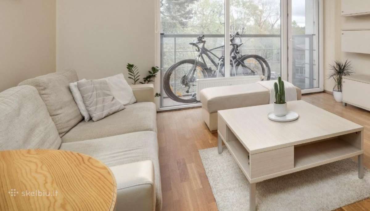 Atiduodu sofa-lova, pufas ir kavos staliukas - nuotraukos Nr. 10