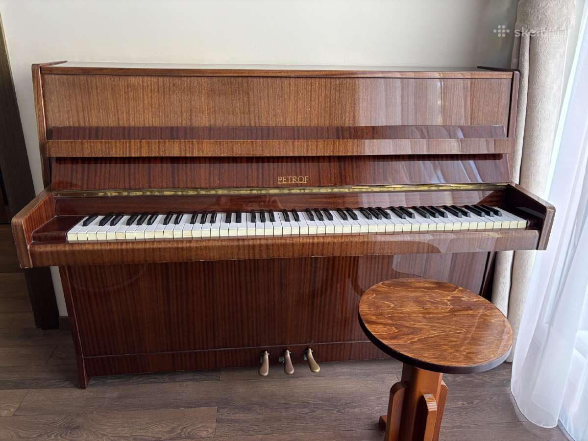 Pianinas Petrof - nuotraukos Nr. 3
